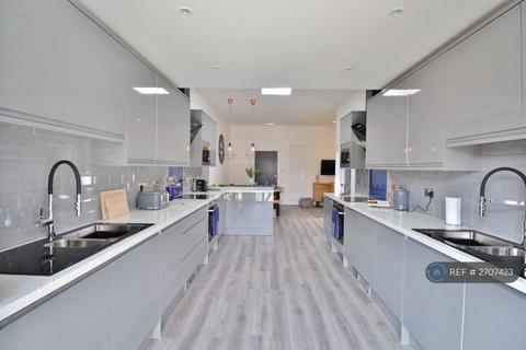 undefined, Laburnum Grove, Portsmouth, PO2
