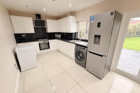 undefined, Hawton Crescent, Nottingham NG8