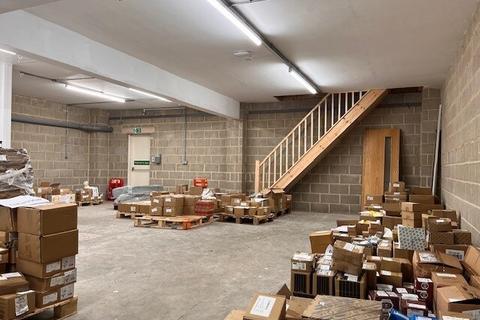 Industrial unit to rent, Moseley St Burton On Trent DE14 1DR