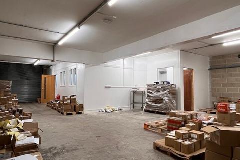 Industrial unit to rent, Moseley St Burton On Trent DE14 1DR