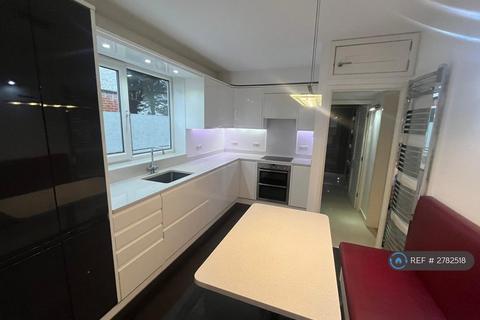 undefined, Archers Road, Southampton, SO15