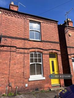 2 bedroom end of terrace house to rent, Falcon Grove, Nottingham, NG7