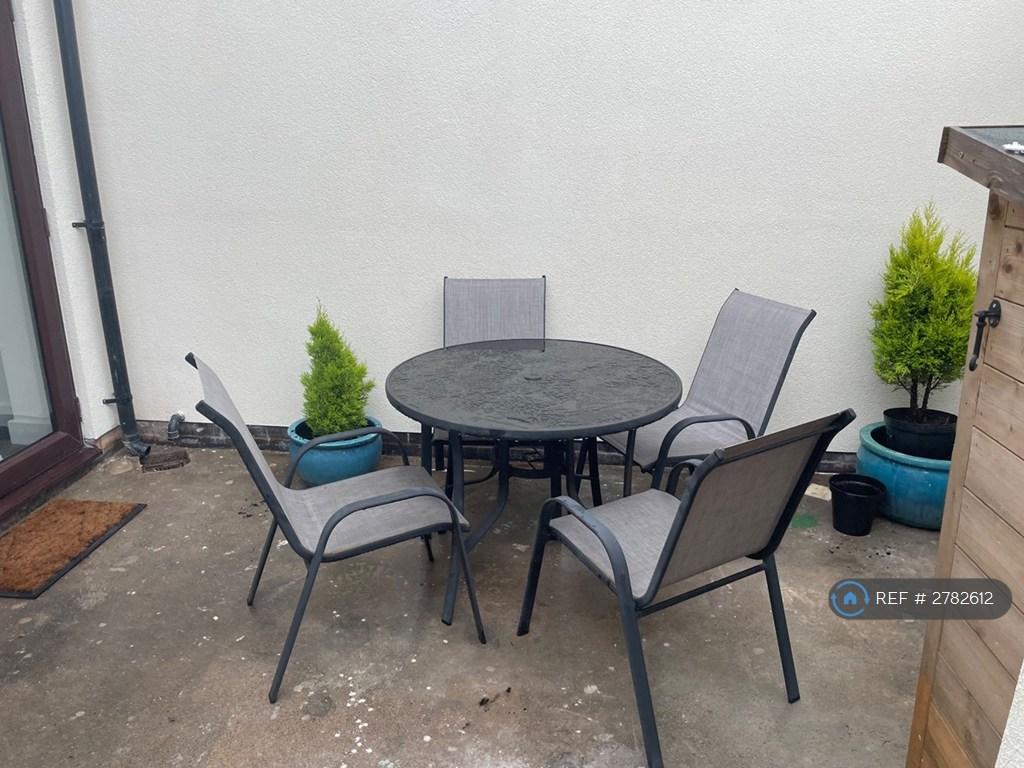 Sunny Terrace