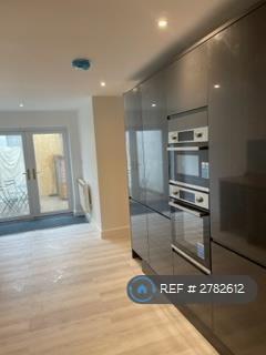 1 bedroom in a flat share to rent, Bramcote, Bramcote, Nottingham, NG9