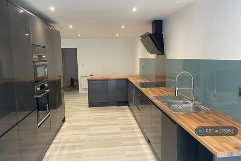 1 bedroom in a flat share to rent, Bramcote, Bramcote, Nottingham, NG9