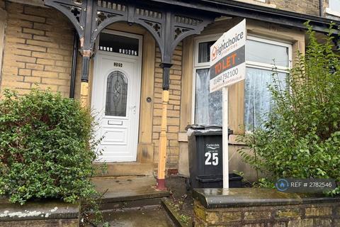 4 bedroom terraced house to rent, Parkinson Lane, Halifax, HX1