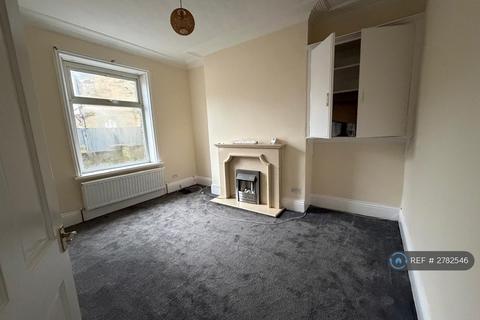 4 bedroom terraced house to rent, Parkinson Lane, Halifax, HX1