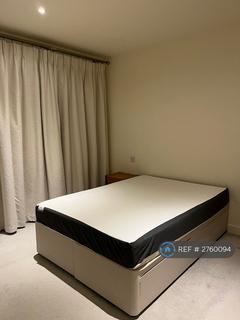 2 bedroom flat to rent, Thalia House, London, SE18