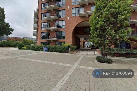 2 bedroom flat to rent, Thalia House, London, SE18