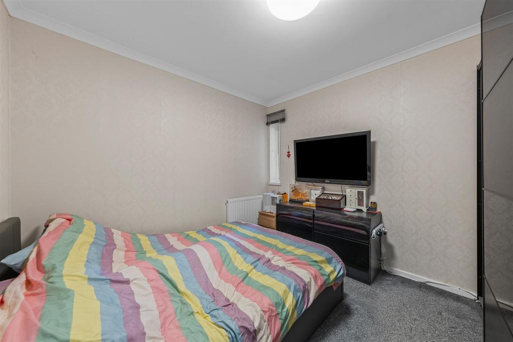 13 Quantock Cres Web21.jpg