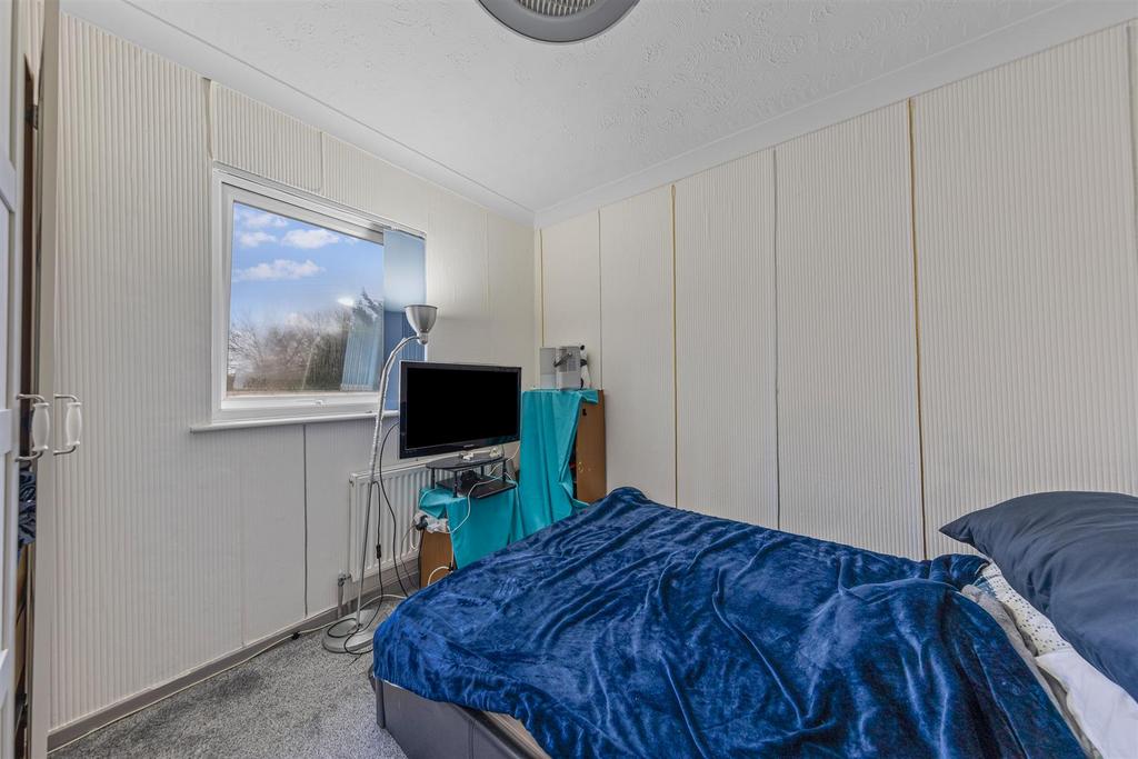 13 Quantock Cres Web26.jpg