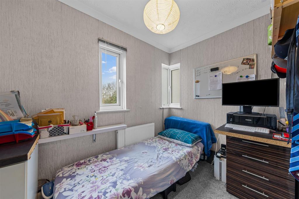 13 Quantock Cres Web22.jpg