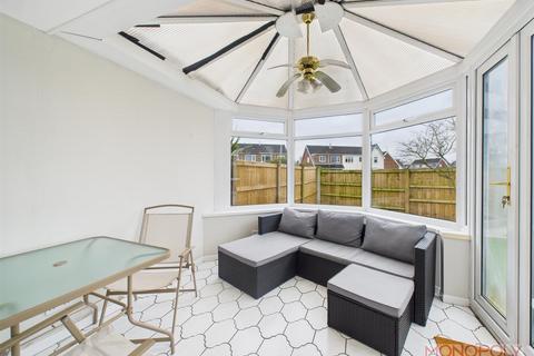 3 bedroom semi-detached house for sale, Cherry Tree Road, Bradley, Wrexham