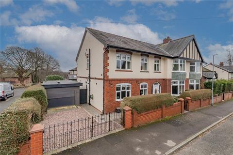 6 bedroom semi-detached house for sale, Woodgate Avenue, Rochdale OL11