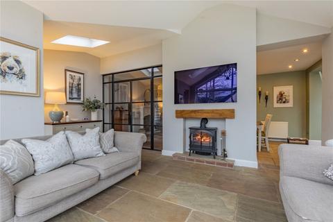 6 bedroom semi-detached house for sale, Woodgate Avenue, Rochdale OL11