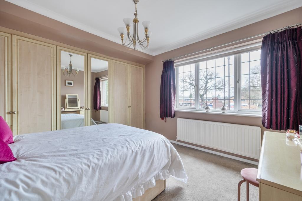 Master Bed 1