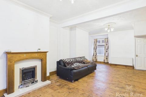 2 bedroom terraced house for sale, Derwent Street, East Riding of Yorkshire HU8