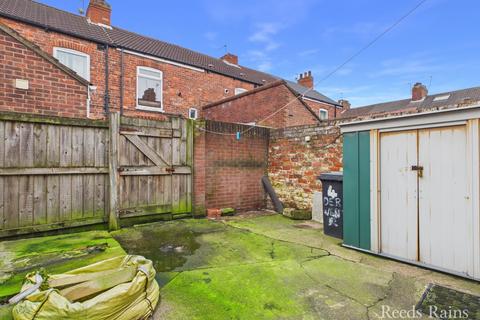 2 bedroom terraced house for sale, Derwent Street, East Riding of Yorkshire HU8