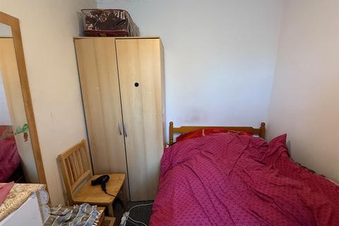 undefined, Livingstone Road, Southall