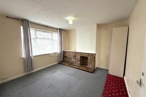 3 bedroom semi-detached house for sale, St. Leonards Gardens, Hounslow