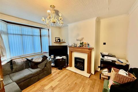 3 bedroom terraced house for sale, Allenby Road, Southall