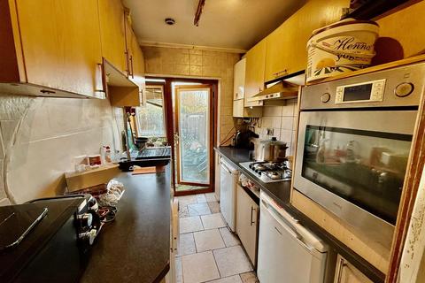3 bedroom terraced house for sale, Allenby Road, Southall