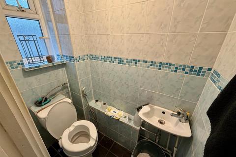 2 bedroom apartment for sale, Whittle Close, Southall