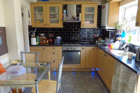 3 bedroom terraced house for sale, Hadley Gardens, Norwood Green, Middlesex