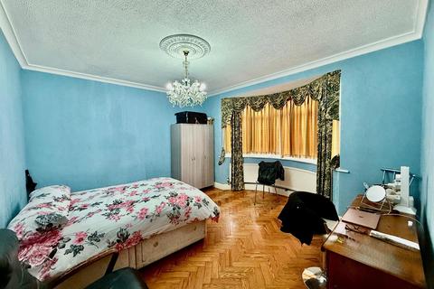undefined, Shelley Crescent, Hounslow