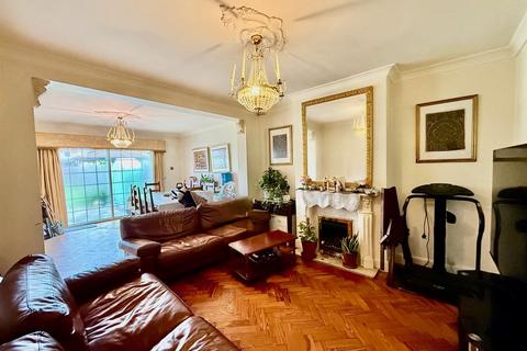 undefined, Shelley Crescent, Hounslow