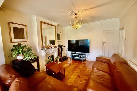 undefined, Shelley Crescent, Hounslow