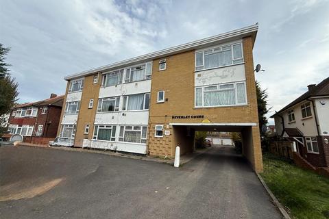 undefined, Wellington Road South, Hounslow