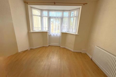 undefined, Burns Avenue, Southall