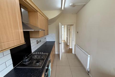 undefined, Burns Avenue, Southall
