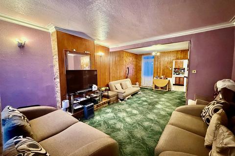 4 bedroom semi-detached house for sale, Hibernia Road, Hounslow