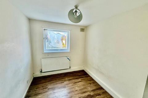 2 bedroom apartment for sale, September Court, 1 Dormers Wells Lane, Southall