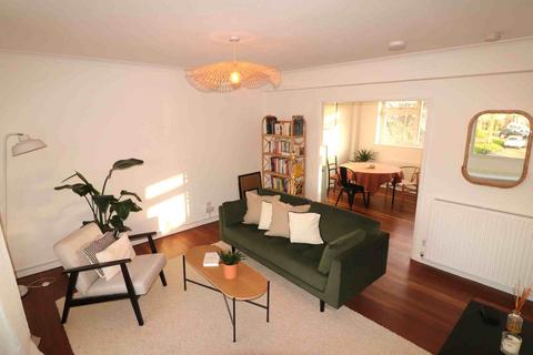 2 bedroom flat to rent, Beckett Walk/Penge