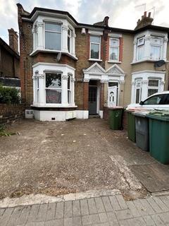 undefined, Forest Drive, London, E12