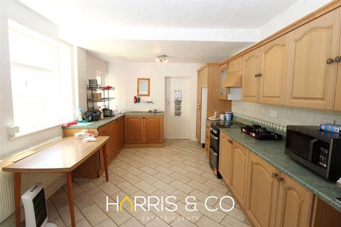 3 bedroom terraced house for sale, Poulton Road, Fleetwood, Lancashire, FY7