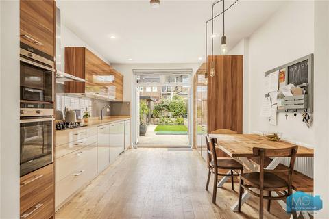 2 bedroom apartment for sale, Denton Road, Crouch End, London, N8