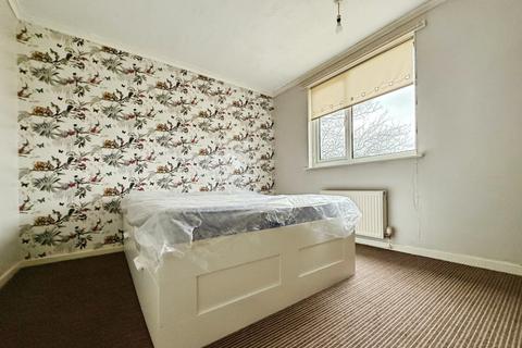 2 bedroom flat for sale, Carisbrooke Road, Leigh
