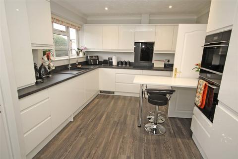 2 bedroom bungalow for sale, Crossmead Avenue, New Milton, Hampshire, BH25