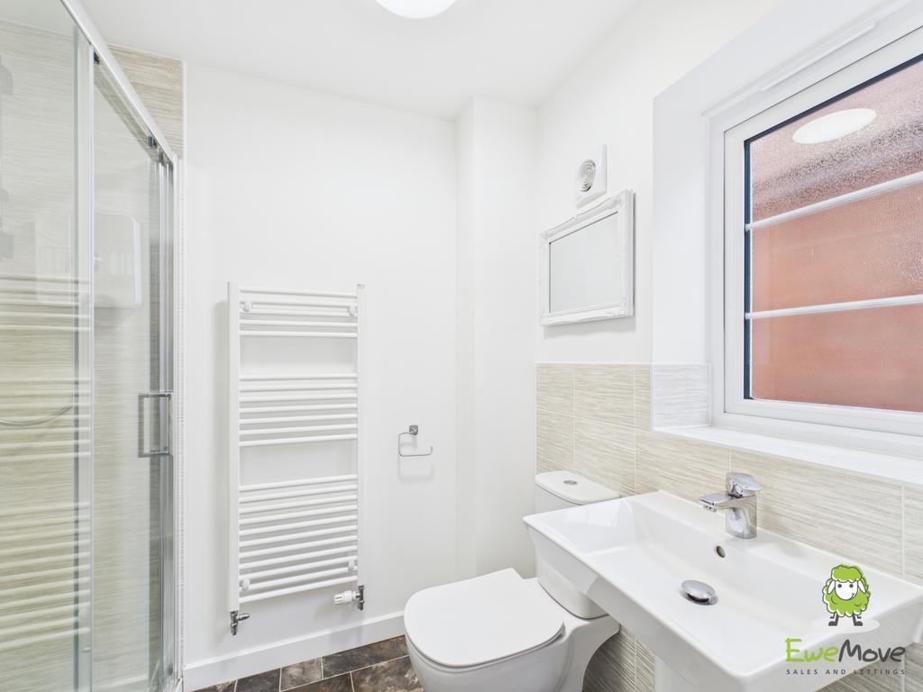 Ewe Move Basingstoke Estate Agents - Tubb Way - En