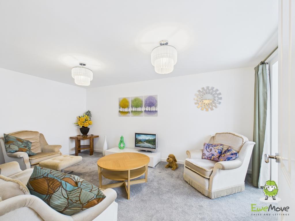 Ewe Move Basingstoke Estate Agents - Tubb Way - Liv