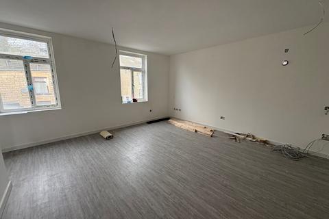 undefined, Flat 2B, Huddersfield Road, Oldham, Lancashire, OL4