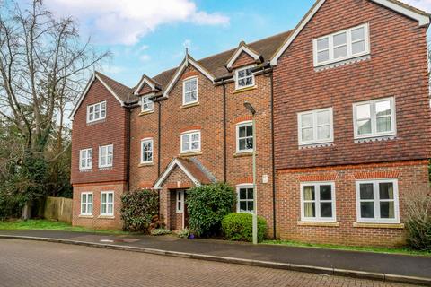 undefined, Reris Grange Close, Godalming GU8