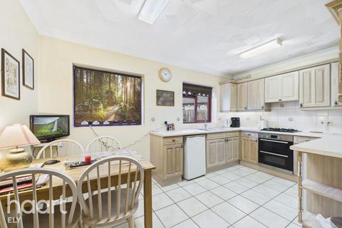 undefined, Tramar Drive, Sutton