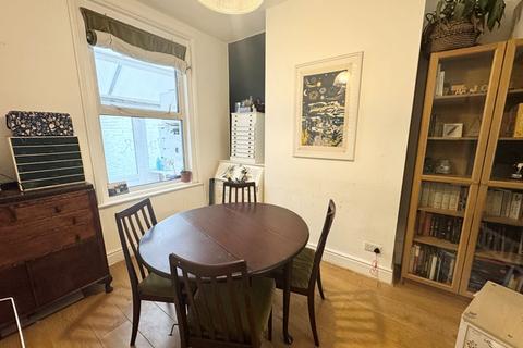 undefined, Beautifully decorated terraced house in Exmouth