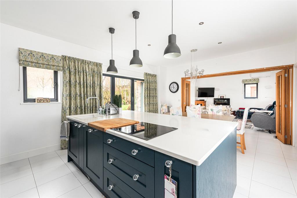 Kitchen/Dinignrm