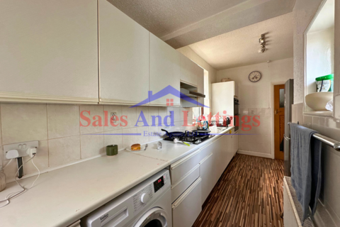 3 bedroom semi-detached house for sale, St. Michaels Crescent, Luton LU3